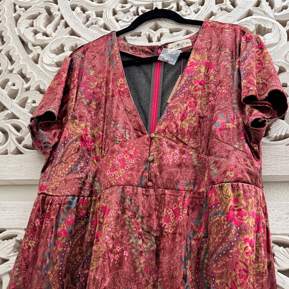 NATURAL LIFE Velvet Dress - Picture 2 of 6